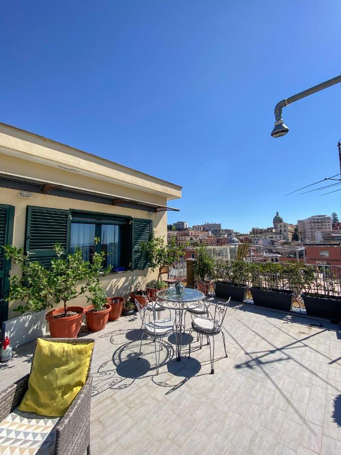 Апартаменты La Casa Di Nettuno Неаполь Экстерьер фото