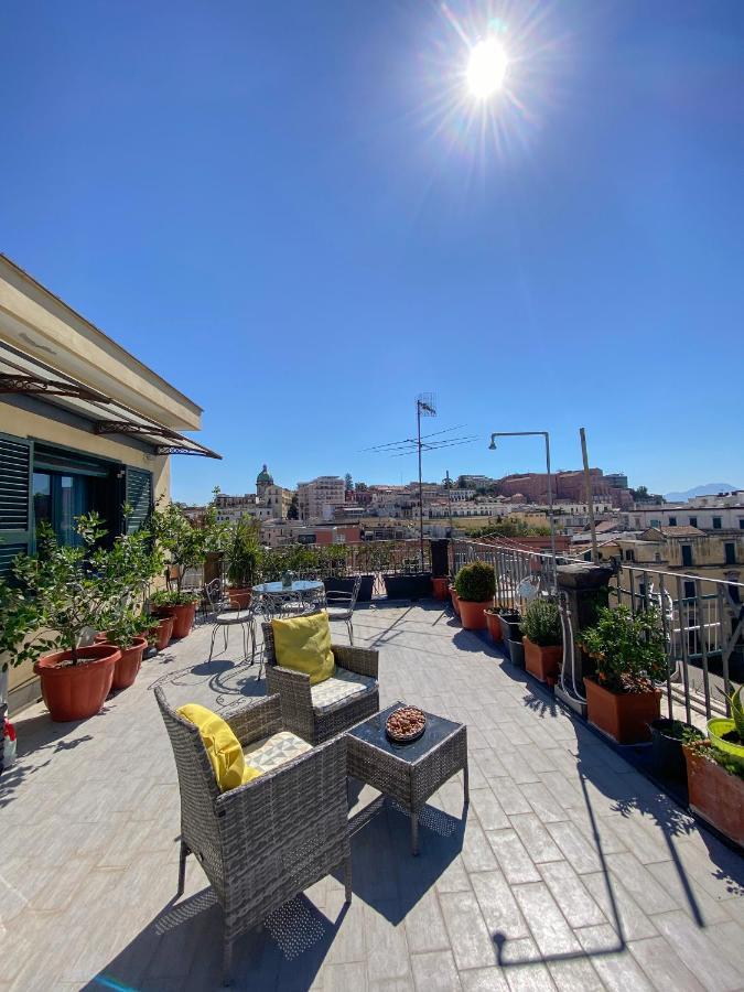 Апартаменты La Casa Di Nettuno Неаполь Экстерьер фото